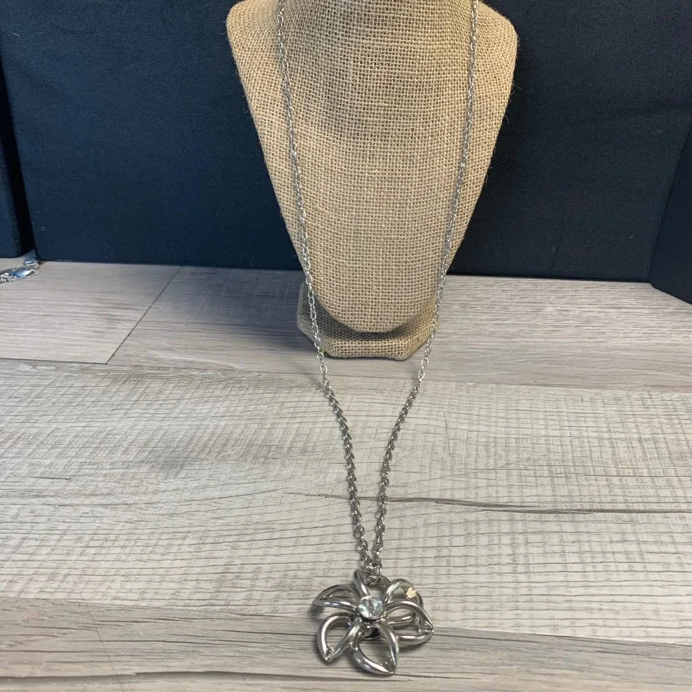Silver Tone Long Flower Pendant Necklace Rhinestone Accent 36 Inch Chain